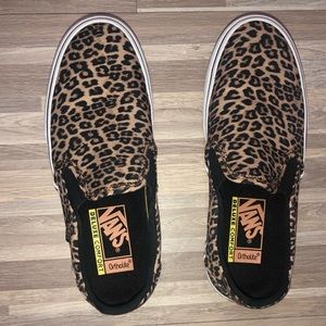 VANS WOMENS ASHER SLIP-ON - LEOPARD SIZE 7.5